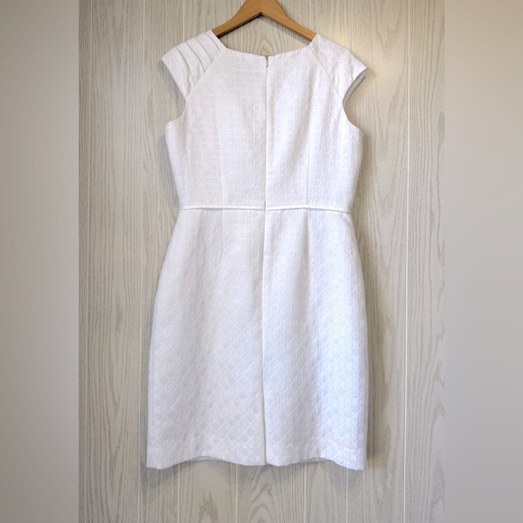 Tahari Arthur S. Levine White Dress Size 12 LNC - Picture 4 of 4